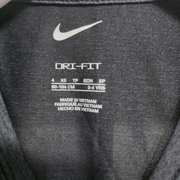 Nike Kids Gray and Red Dri-FIT T-Shirt 4T - Picture 3 of 8